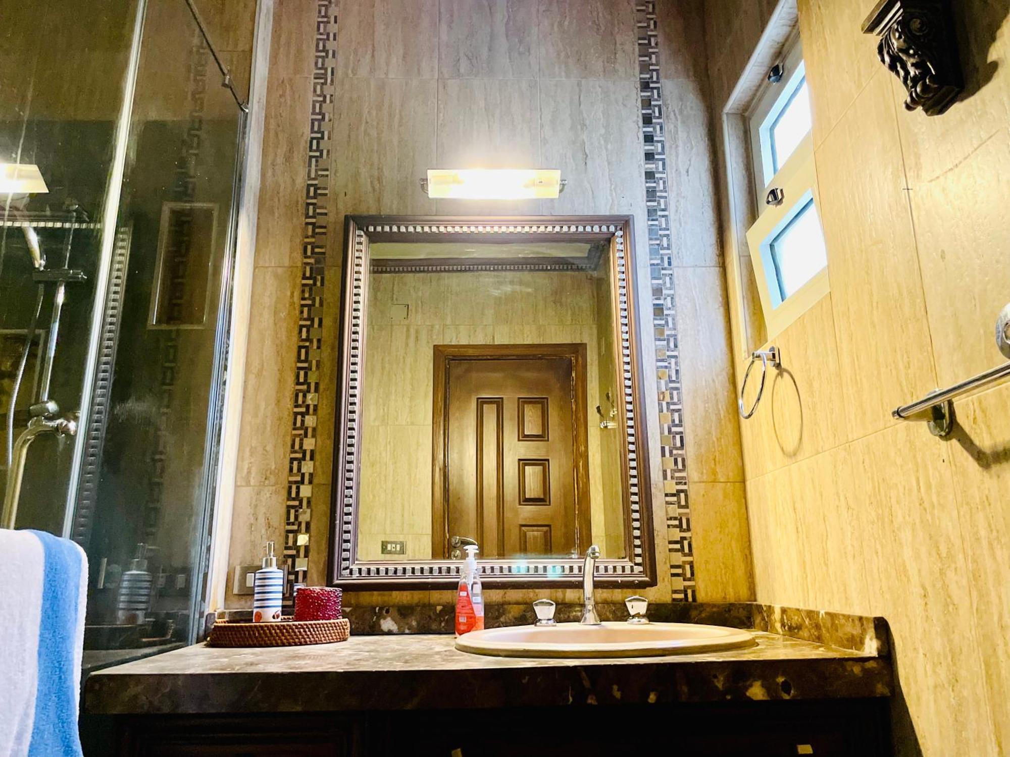 5-min To Nile 1br Spacious In Maadi *